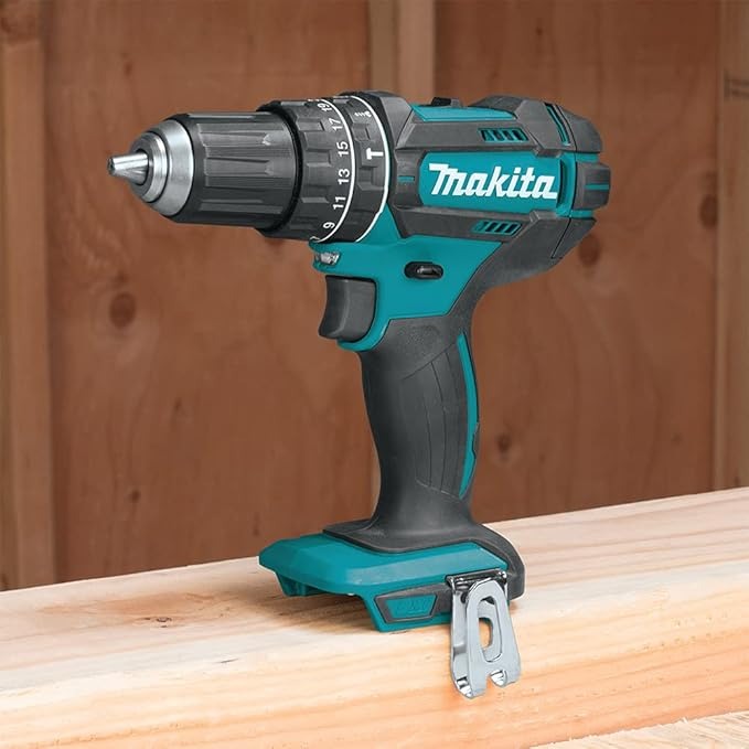 BLACK NOVEMBER | TRAPANO AD IMPATTO POTENTE + 45 ACCESSORI + 2 BATTERIE 40V